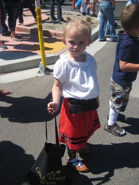 This+young+spectator+dresses+for+the+Elko+Basque+parade.