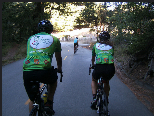 Riders+in+the+Oct.+2014+Txirrindulari+bike+ride+in+the+Bay+Area.