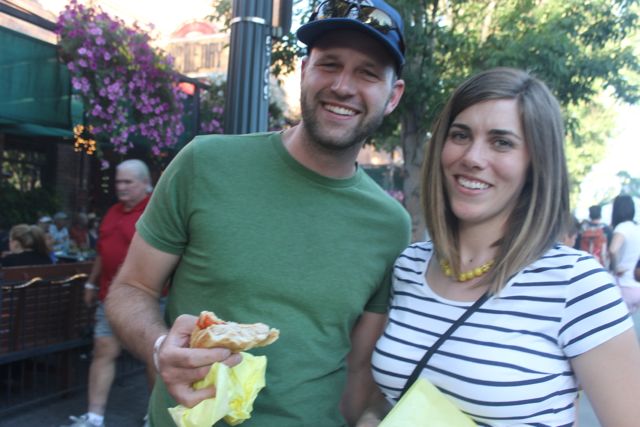 Rich+and+Erika+McPherson+try+solomo+sandwiches