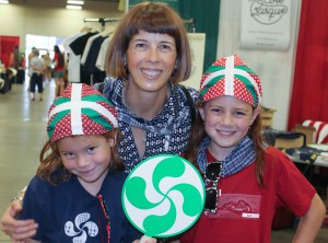 Amaya (Ormaza) Winer and her daughters Sofia (left) and Katharine.